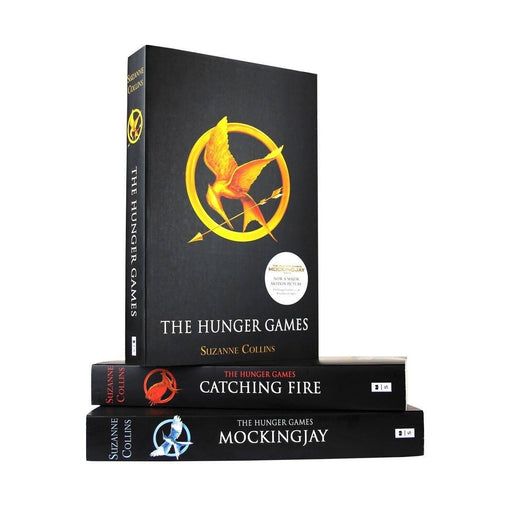 Hunger Games 3 Books Black by Suzanne Collins - Young Adult