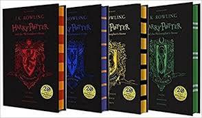 Livro harry potter ravenclaw house editions paperback box set de j. k.  rowling (inglês)